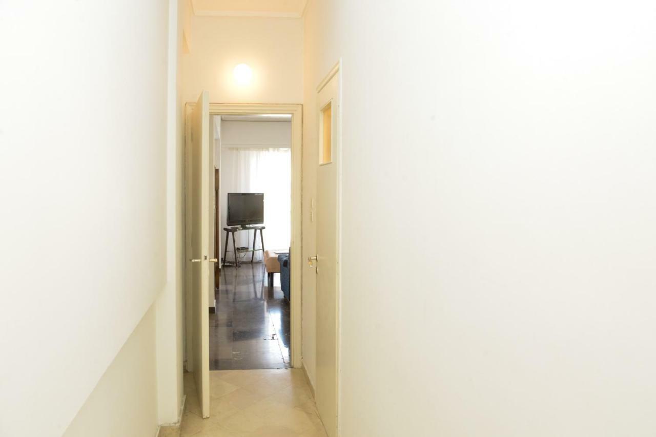 Apartamento Acropolis Amazing Balcony View 3 Minutes Walking To The Museum Atenas Exterior foto